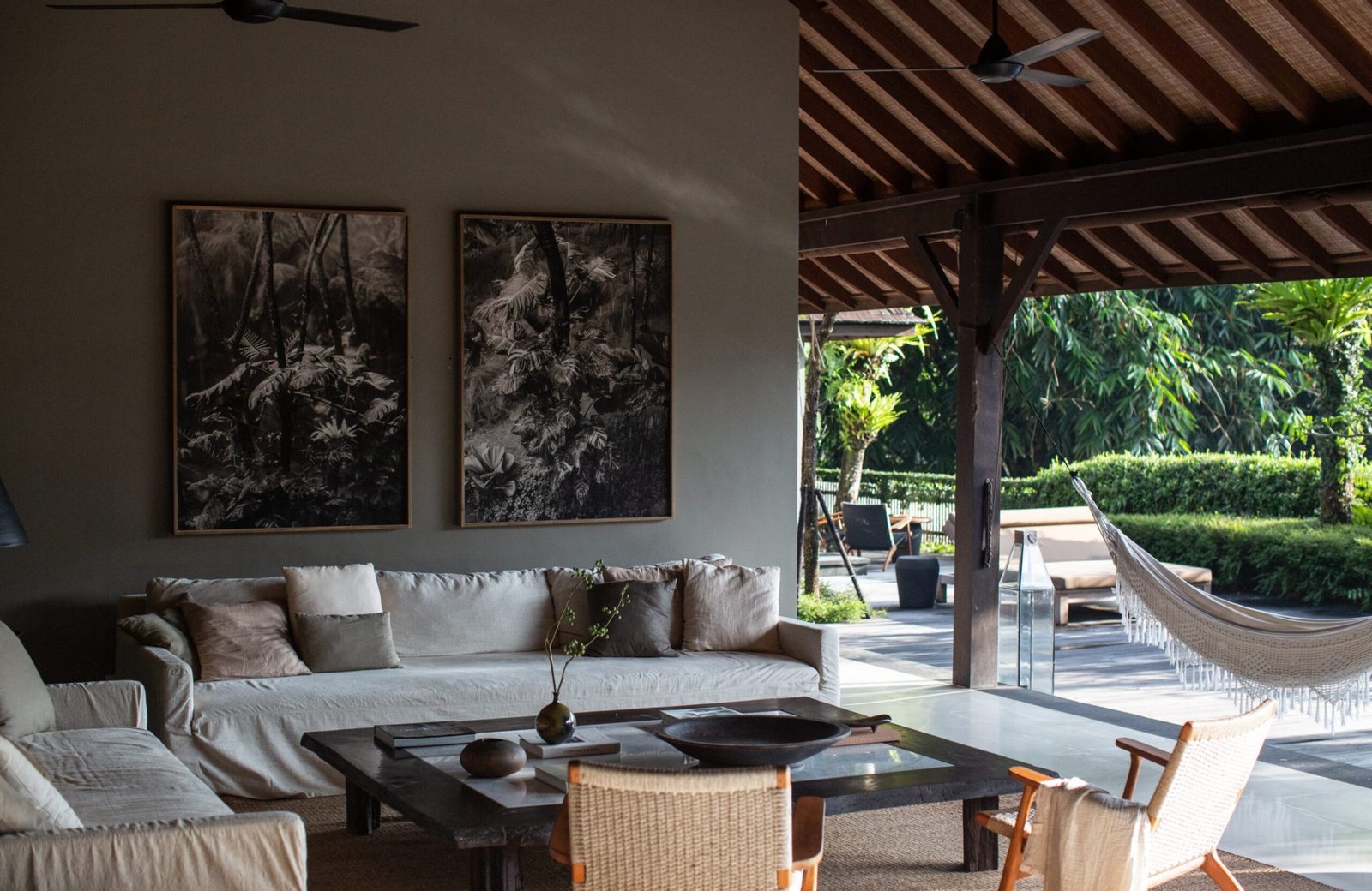 RH - 3. RUMAH HUJAN - LIVING & DINING - TOMMASO RIVA - 9 - IMG_3410